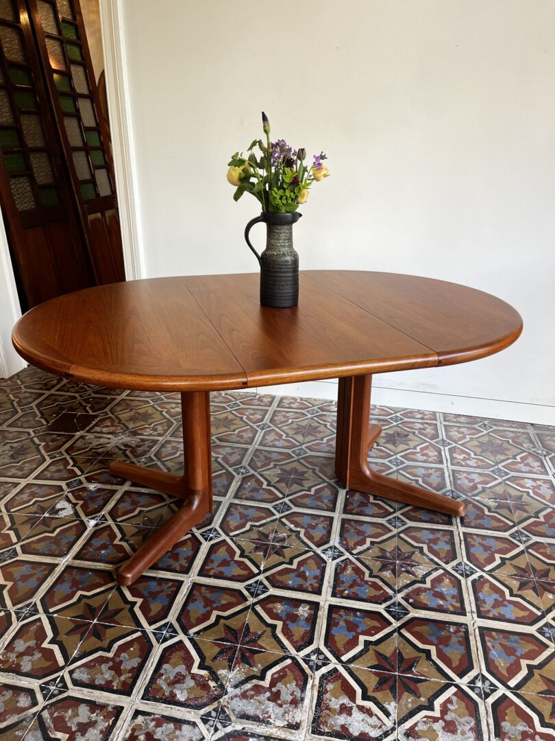 Ronde Deense eettafel - Dyrlund, 2x verlengbaar