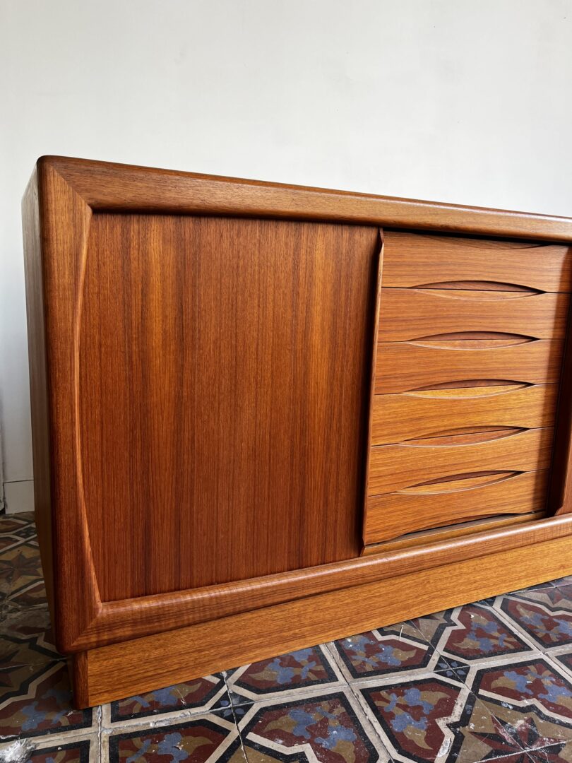 Deense dressoir - Dyrlund