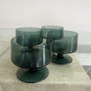 Coupes smokey green