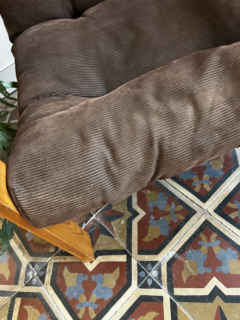 Vintage fauteuil - corduroy & pine