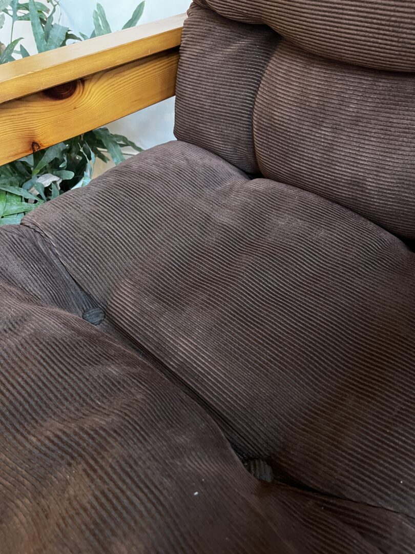 Vintage fauteuil - corduroy & pine