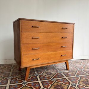 Vintage chest of drawers